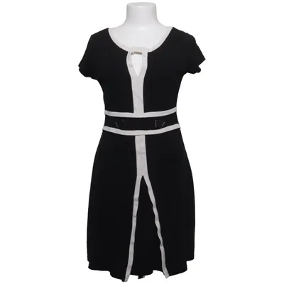 Robe (Noir, Blanc) de Jus D'Orange