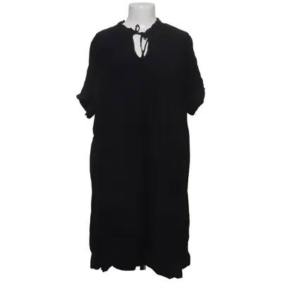 Robe (Noir) de Up2Fashion