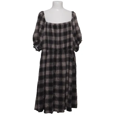 Dress (Black, Beige) from Torrid Lyocell, Viscose