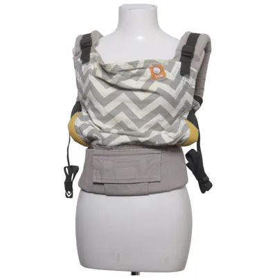 Baby carrier (Gray, Black) from Tula