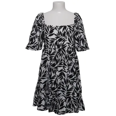 Dress (Black, White) from Urban Revivo Elastane, Polyamide, Polyester, Viscose
