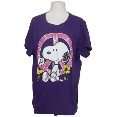 T-shirt (Fan Favorite) from Port & Company Cotton