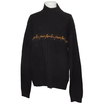 Turtleneck (Black) from US40 Acrylic