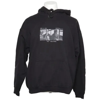 Hoodie (Black) from Gildan