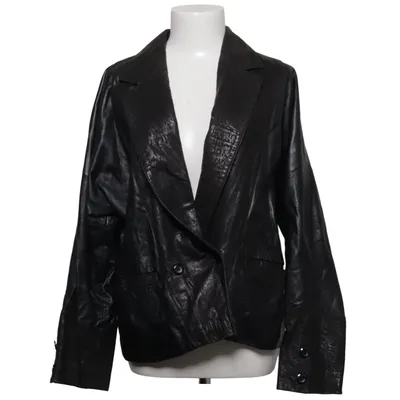 Jacket (Black) from Montes