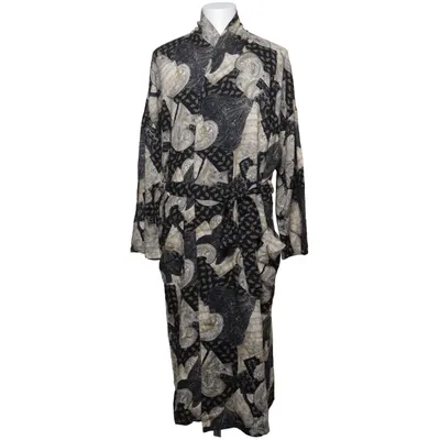 Morgonrock (Morgenmantel für Musikfreunde, das Muster zeigt lauter Notenblätter) från HOM