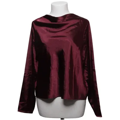 Blus (Röd) från Reserved Polyester