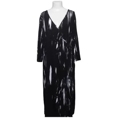Wrap dress (Black, White) from Fair Lady