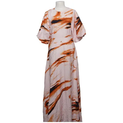 Långklänning (Slfattia 2/4 Aop Open Back Ankle Dress B) från Selected Femme Linne, Viskos