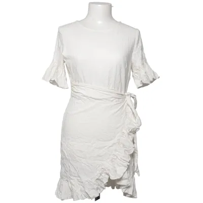Slå-om-kjole (Linen Mix Frill Detailed Dress) fra Queen of Jetlags x NA-KD Bomuld, Linned, Polyester, Viscose