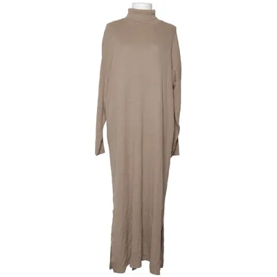 Robe à col roulé (Beige) de Elias Rumelis Coton, Viscose