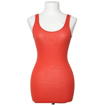 Linne (Röd) från Iheart