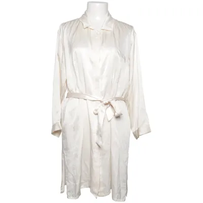Blouse (Blanc) de Yorn Boutique