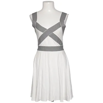 Cocktailklänning (Vit, Svart) från WYLDR Bomull, Elastan, Polyester, Viskos