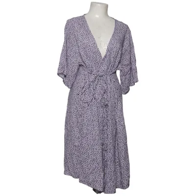 Wrap dress (Purple) from New Look Curves Viscose