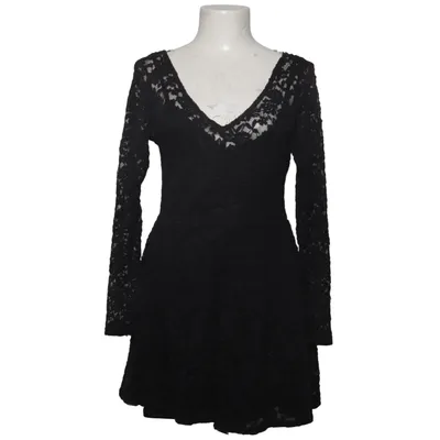 Dress (Black) from Miss Selfridge Petites Elastane, Polyamide, Polyester
