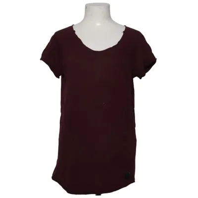 T-shirt (Rood) van Leif Nelson