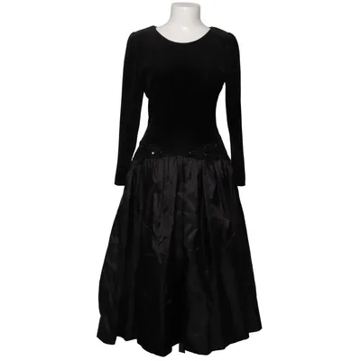 Robe (Noir) de Bernshaw