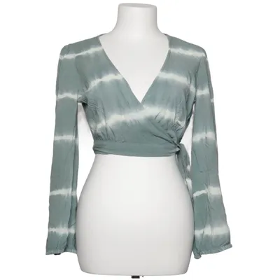 Wrap top (Green, White) from Iisla & Bird Viscose