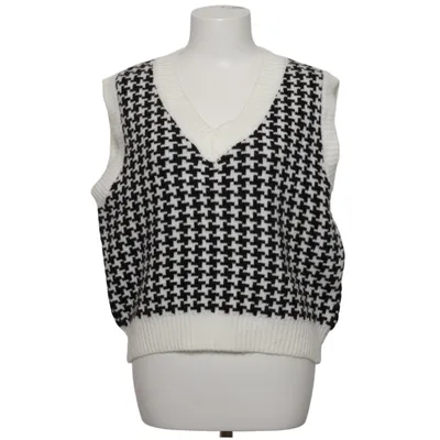 Slipover (Black, White) from Subdued