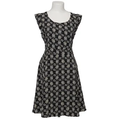 Klänning (Svart, Vit) från Iska Polyester