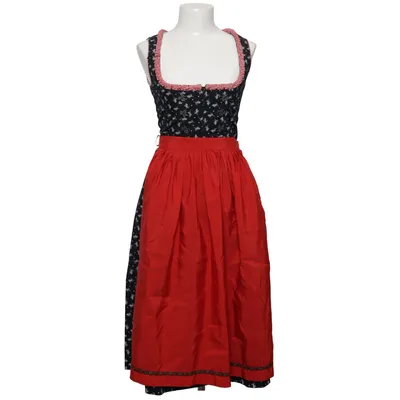 Dirndl (Noir, Rouge, Blanc) de Distler