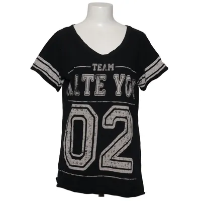 T-shirt (Black) from Heartless Cotton