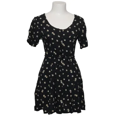 Dress (Black, White, Yellow) from POP England