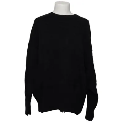 Sweater (Black) from Zulu & Zephyr