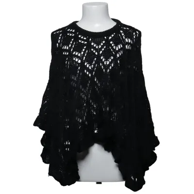 Poncho (Black) from Rosebud