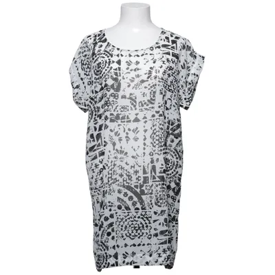 Robe (Noir, Blanc) de Milla Polyester