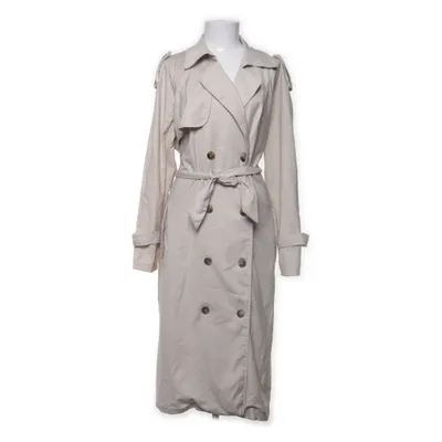 Trenchcoat (Beige) från PrettyLittleThing