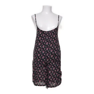 Byxdress (Svart, Flerfärgad) från Milk Viskos