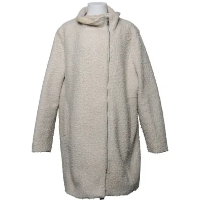 Winter coat (Beige) from JYOTHI Polyester