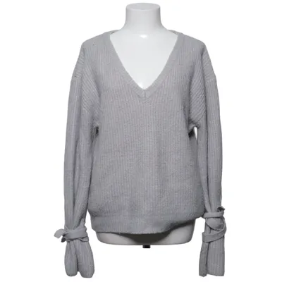 Strickpullover (V-Neck Tie Sleeve Sweater) von Linn Ahlborg x NA-KD Acryl, Elasthan, Polyamid