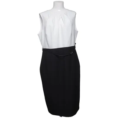 Klänning (Svart, Vit) från Dorothy Perkins Polyester