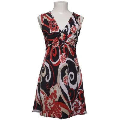 Robe (Noir, Rouge, Beige) de Tessie