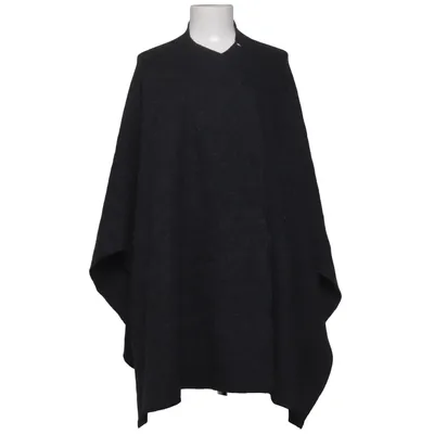 Poncho (Gris) de Yllet Laine