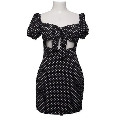 Jurk (Zwart, Wit) van PrettyLittleThing Polyester