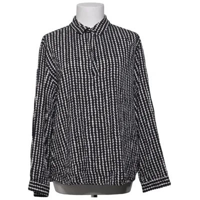 Blouse (Noir, Blanc) de Marimekko x Uniqlo Viscose