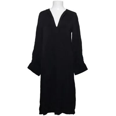 Kjole (Sort) fra Arket Viscose