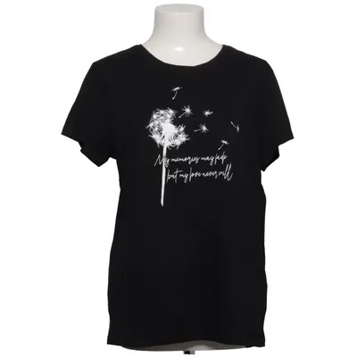 T-shirt (Black) from Blind Date Cotton