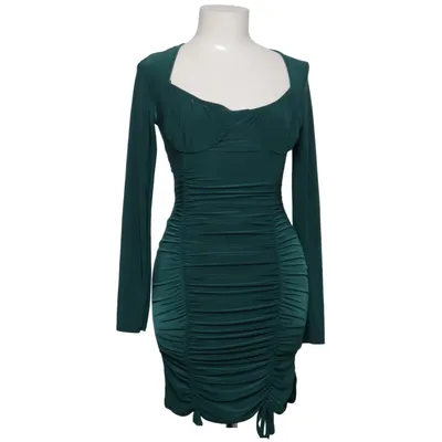 Klänning (Grön) från Femme Luxe