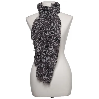 Écharpe (Gris, Noir, Blanc) de Stylesnob