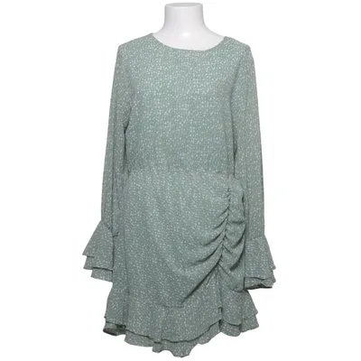 Klänning (Grön, Flerfärgad) från Into Polyester