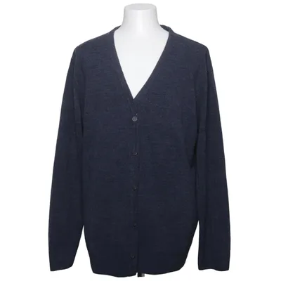 Cardigan (Blue) from Easy Acrylic