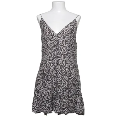 Klänning (Svart, Vit, Flerfärgad) från H&M Polyamid, Viskos