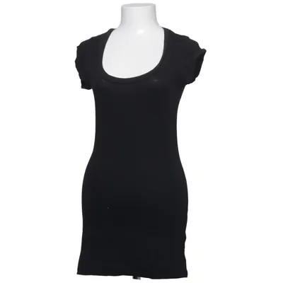 Klänning (Svart) från Velvet Bomull