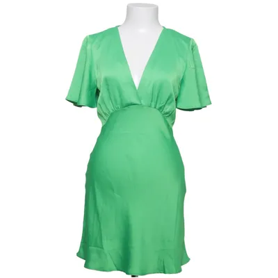 Klänning (Grön) från Stradivarius Polyester
