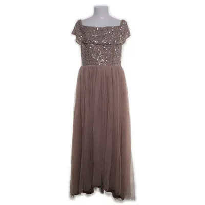 Robe de soirée (Beige) de Maya Deluxe Polyester